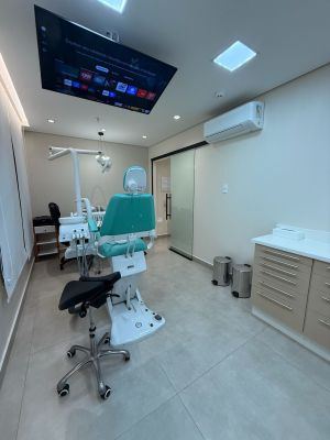 Dr Jefferson Oestmann - Implantes Dentários foto 3