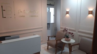 Dra Elyadna Britto Odontologia e Estética Avançada foto 4